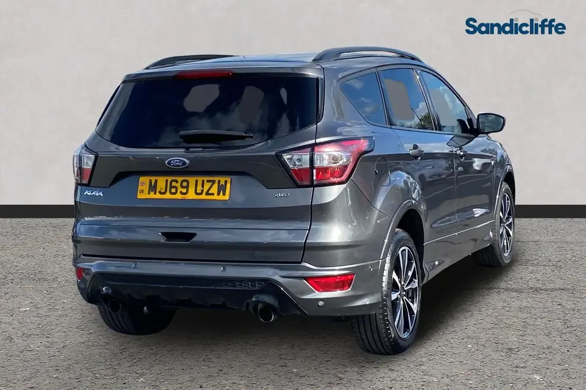Gebraucht Ford Kuga ST-Line 176 PS (129 kW) 2019 Grau SUV