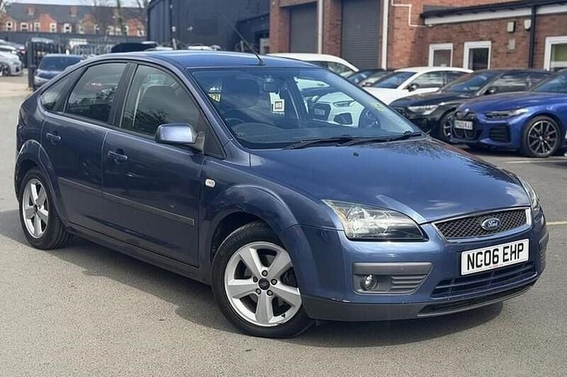 Used Ford Focus Zetec 100 HP (73 kW) 2006 Blue Hatchback