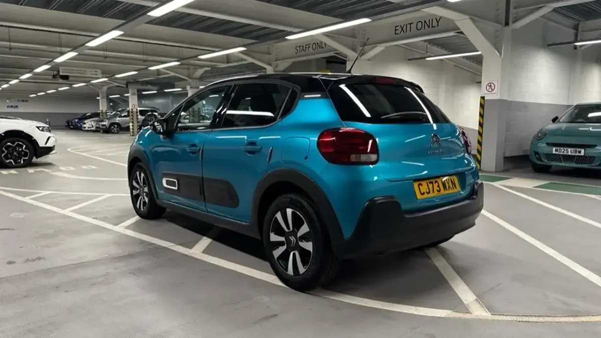 Usado Citroën C3 PureTech 82 CV (60 kW) 2023 Azul Utilitario