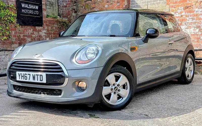Used Mini Cooper Hatch 136 HP (100 kW) 2017 Hatchback