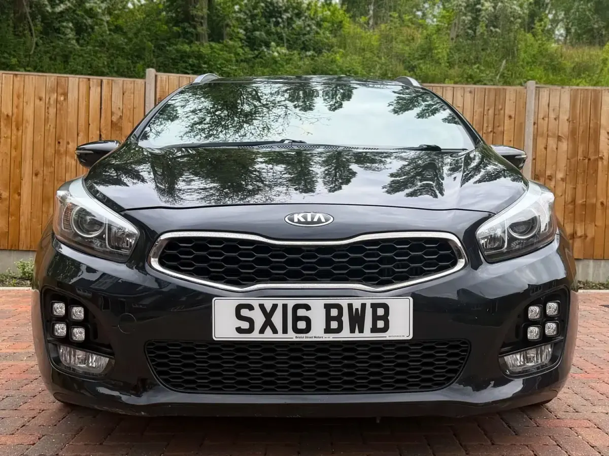 Begagnad Kia Ceed GT-Line 2016 Svart Halvkombi