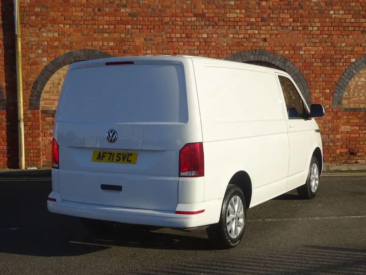 Used VW Transporter Highline 2021 White Van