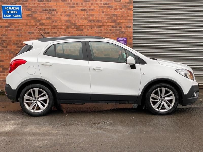 Used Vauxhall Mokka S 115 HP (84 kW) 2016 White SUV