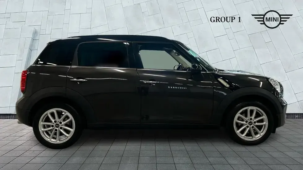 Used Mini Cooper Countryman 120 HP (88 kW) 2016 Grey SUV