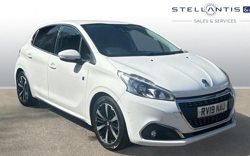 Used Peugeot 208 82 HP (60 kW) 2019 Hatchback