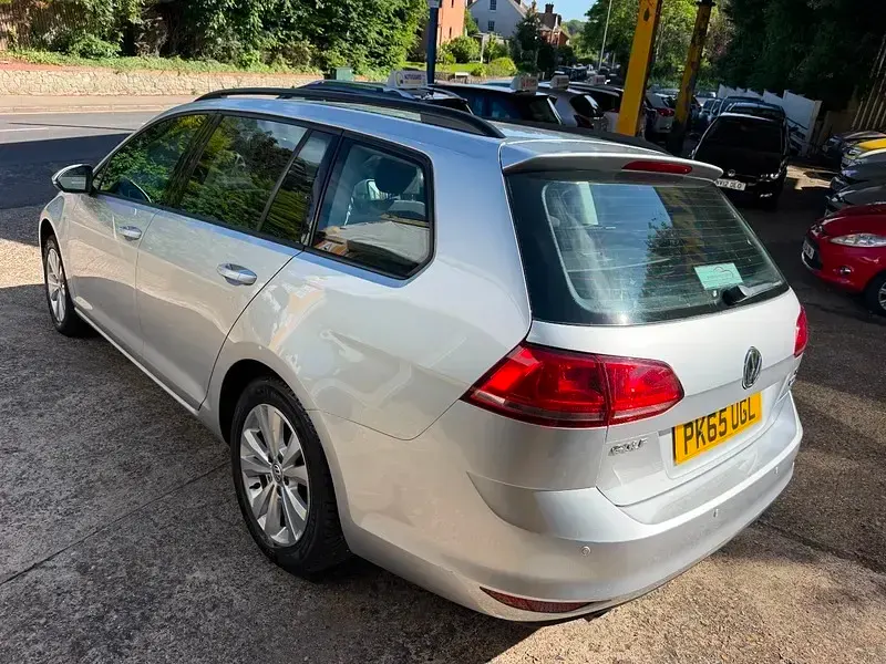 Used VW Golf VII SE 110 HP (80 kW) 2015 Silver Estate