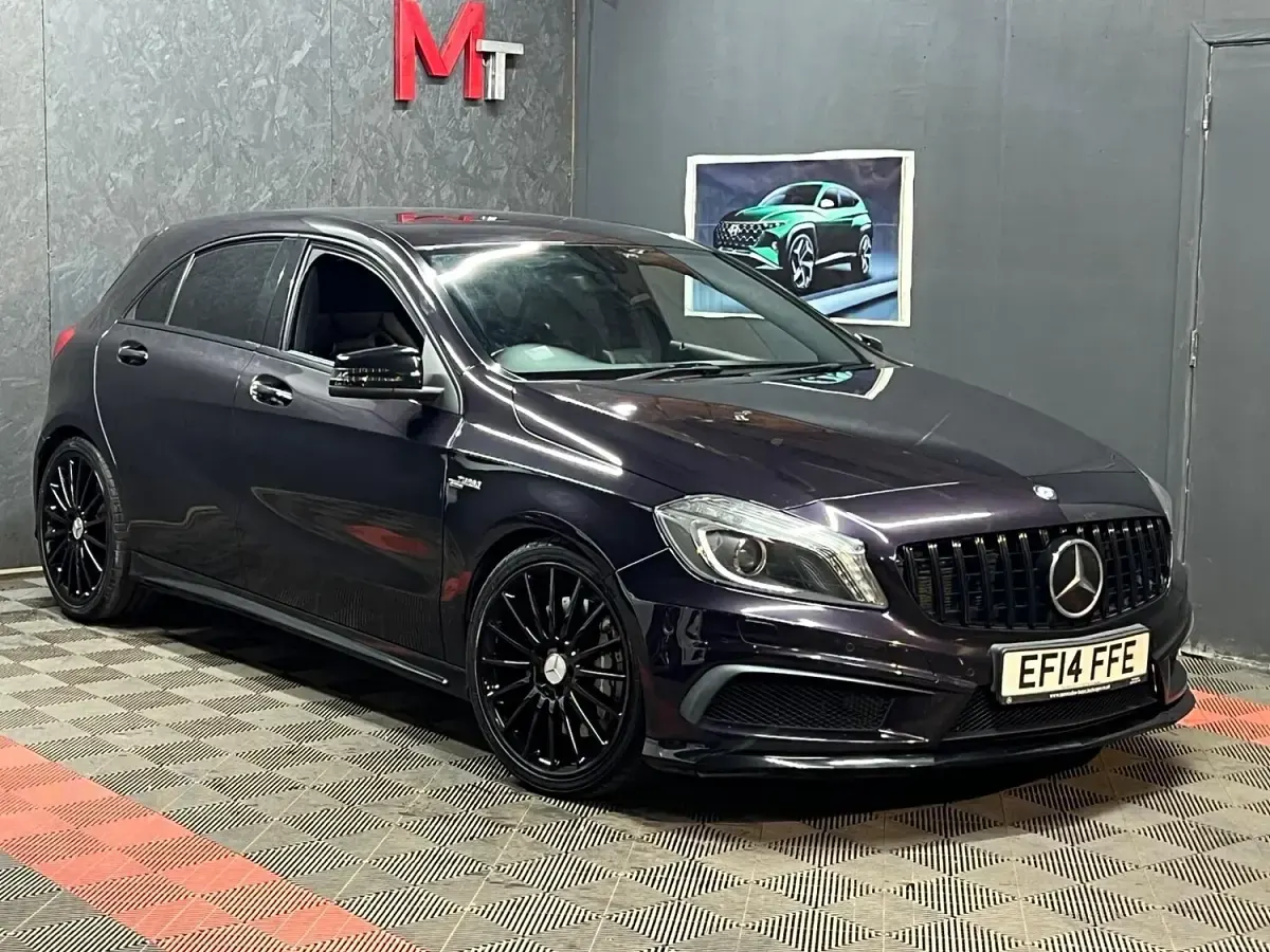 Used Mercedes A45 AMG AMG 360 HP (264 kW) 2014 Mauve/purple Hatchback