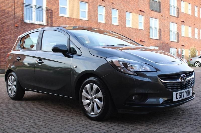 Used Vauxhall Corsa Design Edition 90 HP (66 kW) 2017 Grey Hatchback