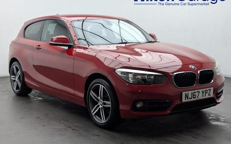 Used BMW 118 Sport Line 150 HP (110 kW) 2017 Red Hatchback