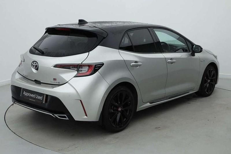 Used Toyota Corolla Sport 184 HP (135 kW) 2020 Silver Hatchback
