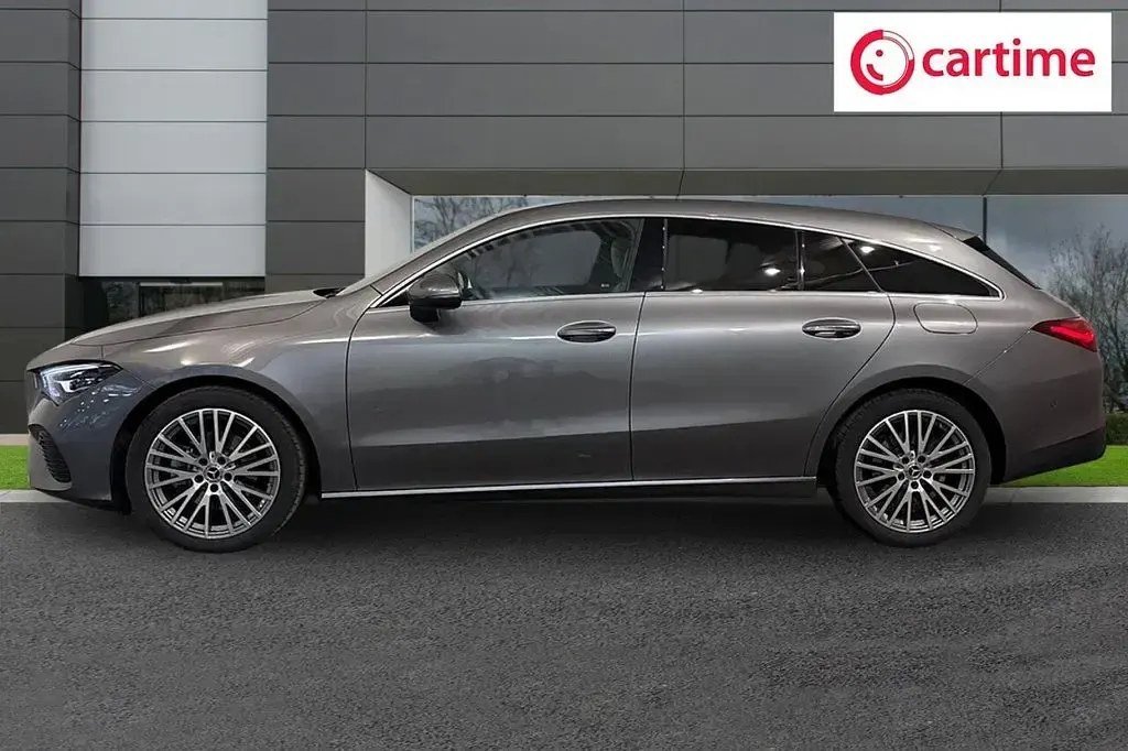 Used Mercedes CLA180 Shooting Brake Executive 148 HP (108 kW) 2025 Grey Estate