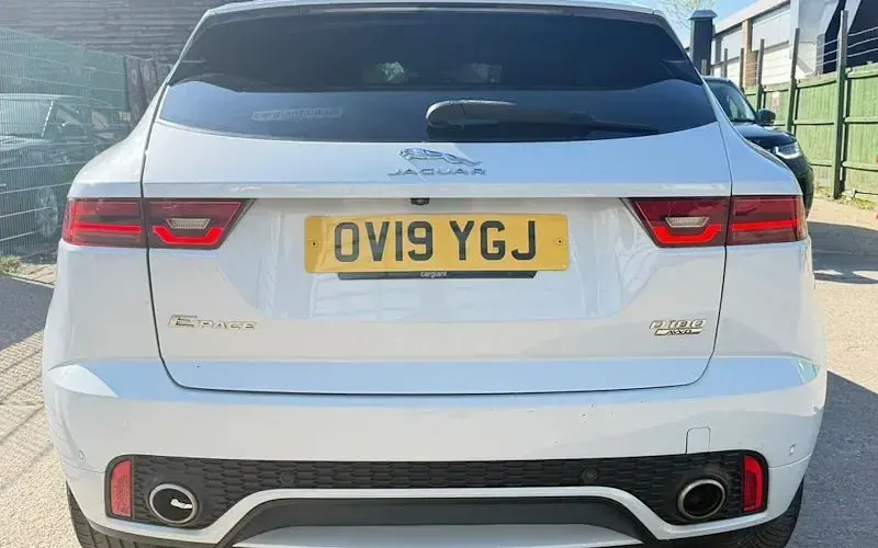 Used Jaguar E-Pace R-Dynamic 180 HP (132 kW) 2019 White SUV