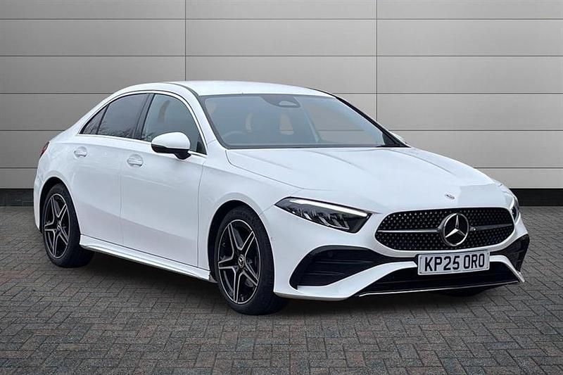 Used Mercedes A200 Executive 163 HP (119 kW) 2025 White Sedan