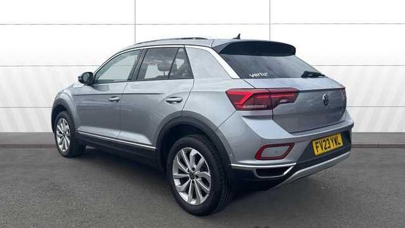 Usado VW T-Roc Style 150 HP (110 kW) 2023 Prateado SUV