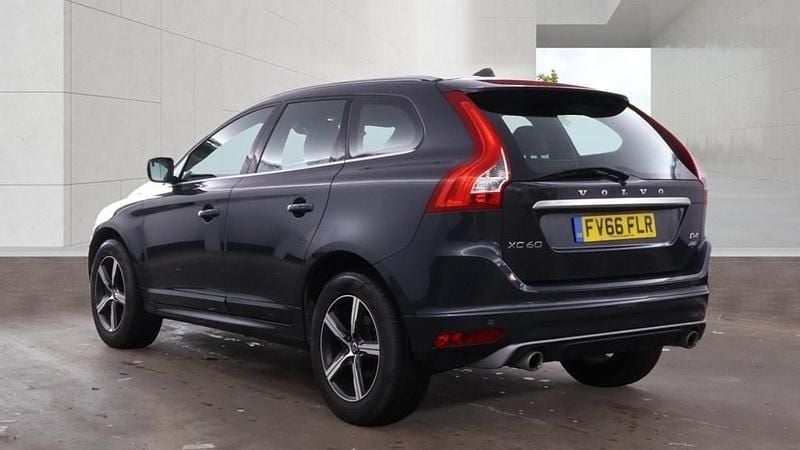 Used Volvo XC60 R-Design 190 HP (139 kW) 2016 Saville grey SUV