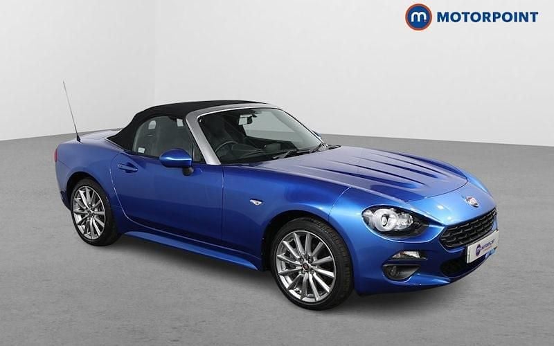 Used 2016 Fiat 124 Spider Lusso Cabriolet | £14,299 (Fair price) - Image 1/4