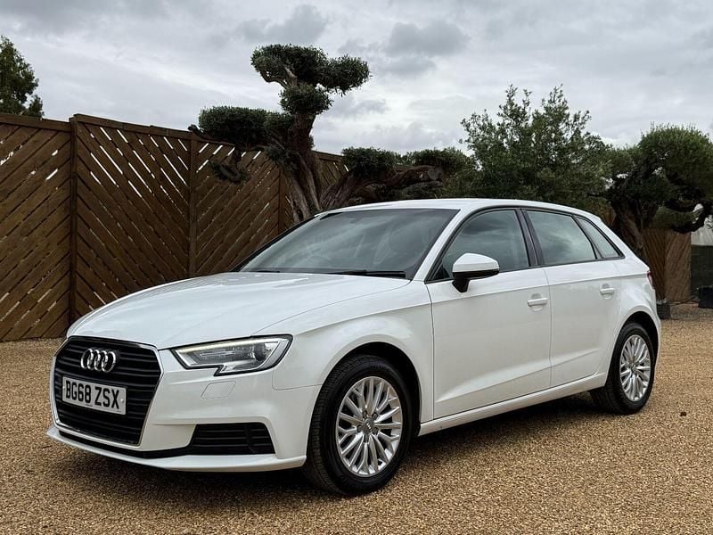 Used Audi A3 Business 2018 White Hatchback