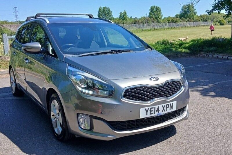 Silver Used 2014 Kia Carens 2 MPV | £4,495 (Fair price) - Image 1/1