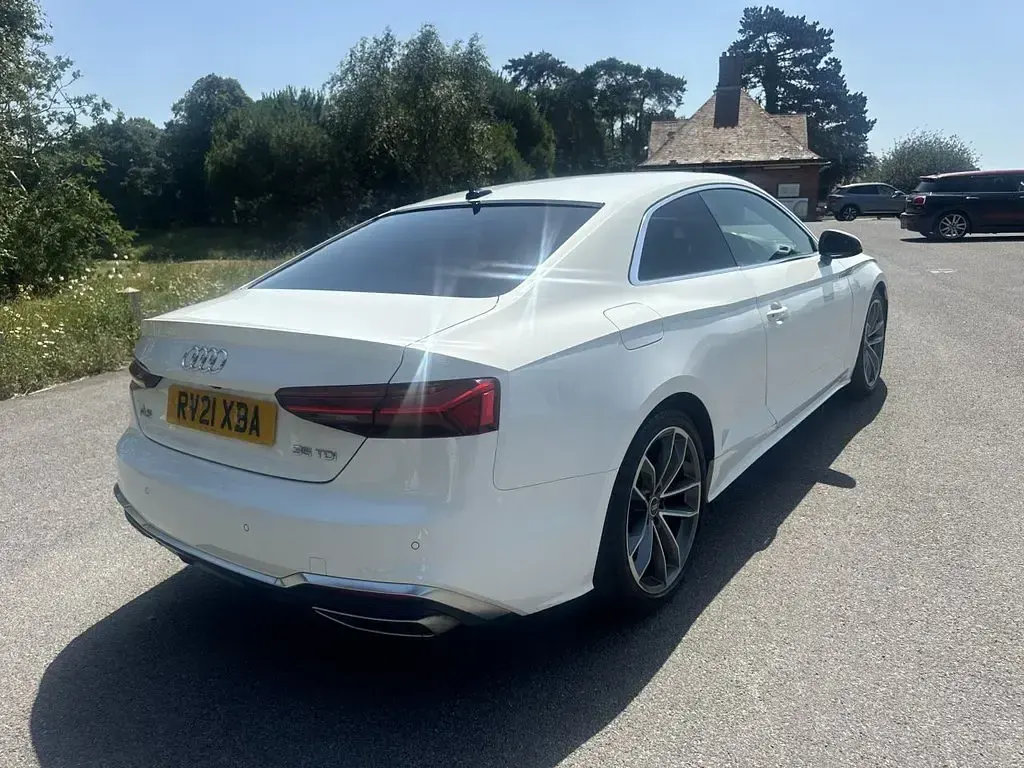 Used Audi A5 S-Line 163 HP (119 kW) 2021 White Coupe