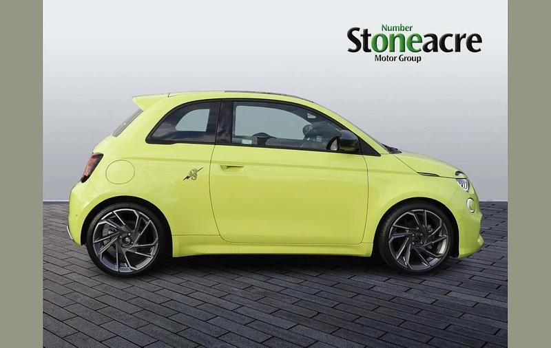 New Abarth 500e Scorpionissima 114 kW (155 HP) 2025 Green Hatchback