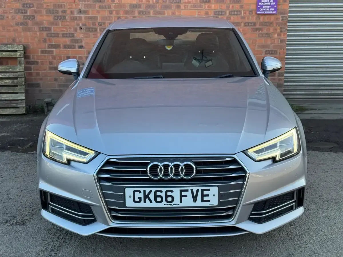 Used Audi A4 S-Line 147 HP (108 kW) 2016 Silver Sedan
