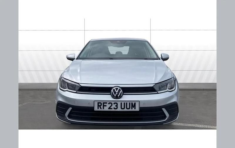 Used VW Polo Life 95 HP (69 kW) 2023 Silver Hatchback