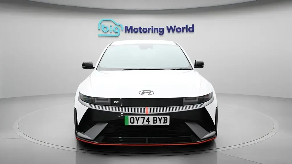 Używany Hyundai Ioniq 478 kW (650 KM) 2024 Biały Hatchback