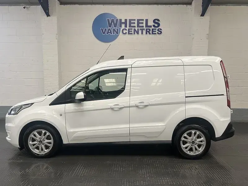 Used Ford Transit Connect Limited 100 HP (73 kW) 2023 White MPV