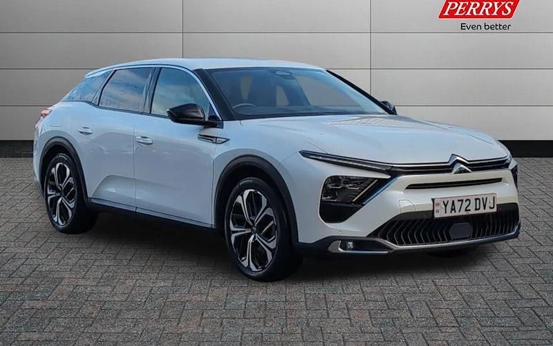 Used 2023 Citroën C5 X Shine Estate | £18,899 (Fair price) - Image 1/4