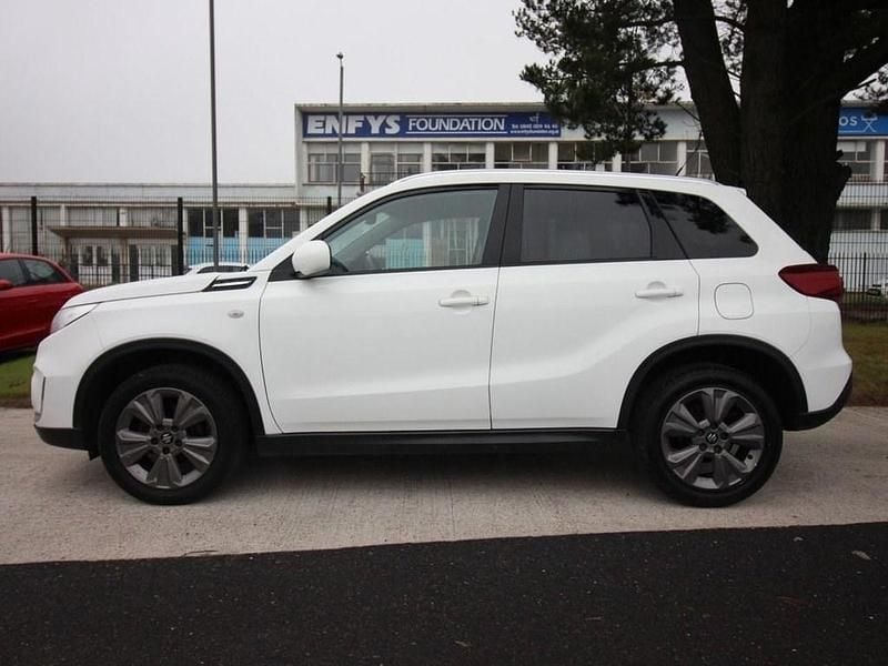 Used Suzuki Vitara SZ-T 111 HP (81 kW) 2019 White SUV