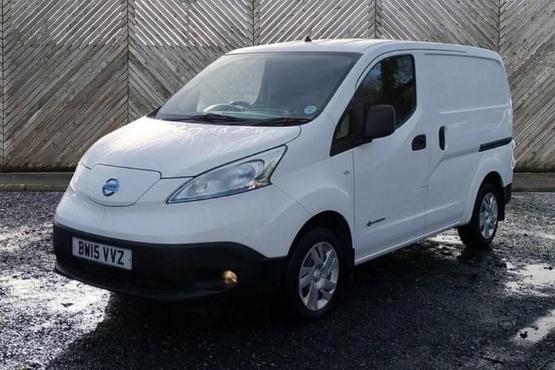 Used Nissan e-NV200 Acenta 80 kW (109 HP) 2015 White MPV