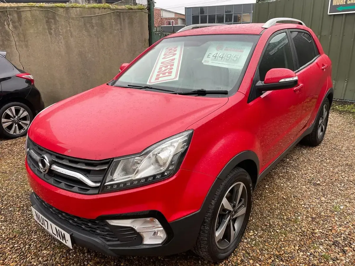 Used SsangYong Korando 178 HP (130 kW) 2017 Red Estate