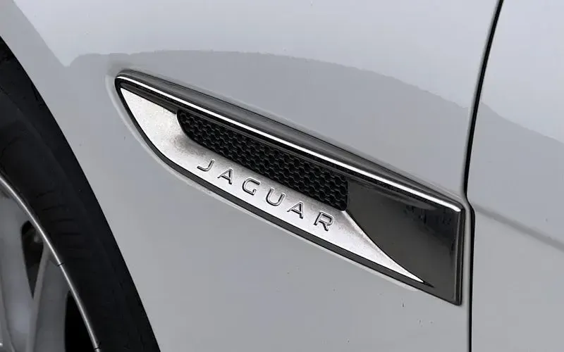 Used Jaguar XF Prestige 163 HP (119 kW) 2015 White Sedan