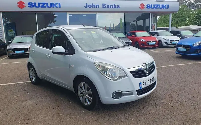 Usado Vauxhall Agila 94 HP (69 kW) 2013 Monovolume