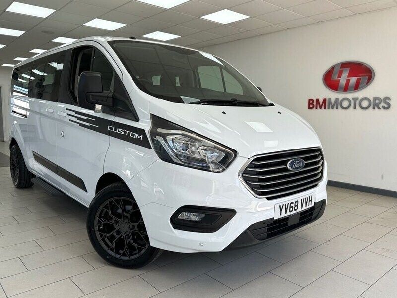 White Used 2019 Ford Tourneo Custom S | £19,995 (Fair price) - Image 1/4