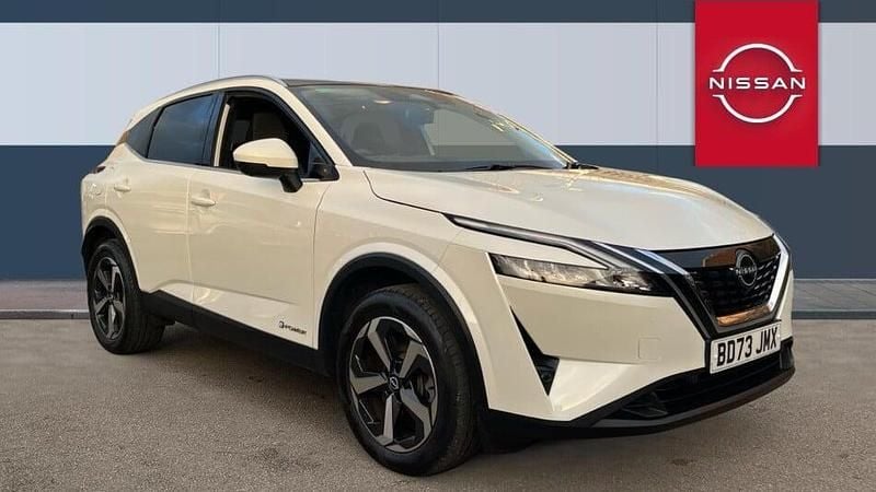 White Used 2023 Nissan Qashqai N-Connecta SUV | £21,141 (Good price) - Image 1/3