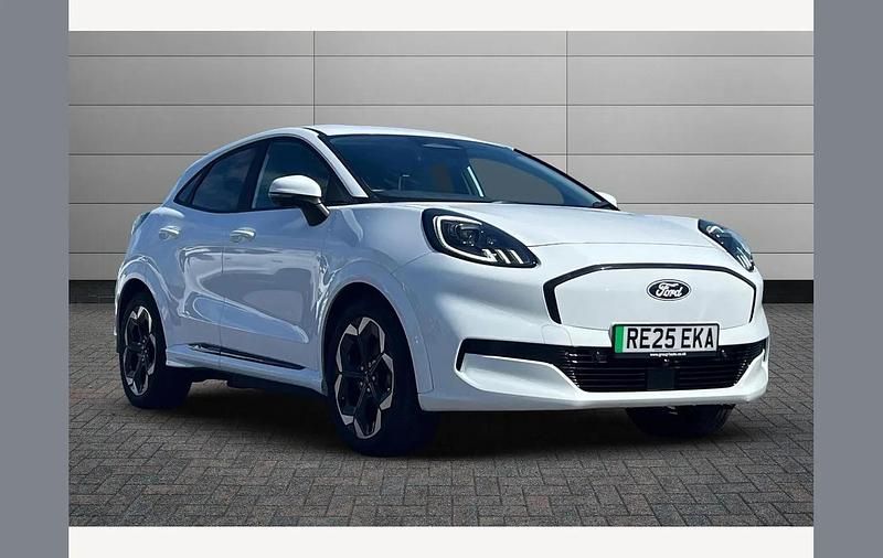 White Used 2025 Ford Puma Gen-E Premium SUV | £25,290 - Image 1/2