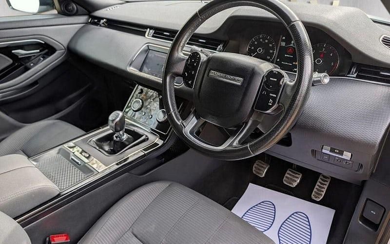 Used Land Rover Range Rover evoque R-Dynamic 152 HP (111 kW) 2019 White SUV