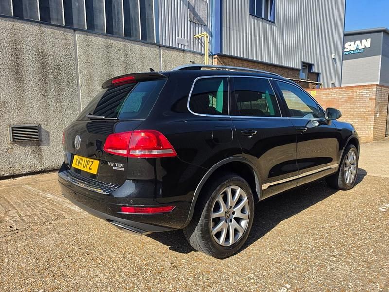 Used VW Touareg SE 240 HP (176 kW) 2011 Black SUV