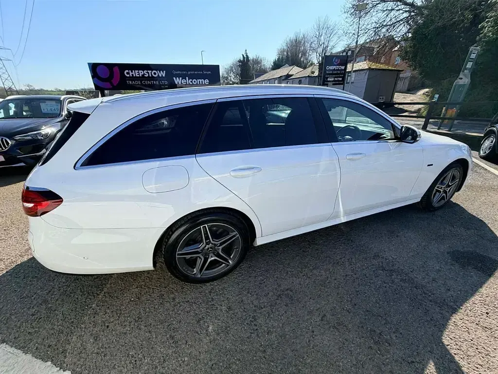 Used Mercedes E300 AMG line 2021 White Estate