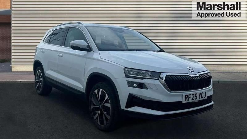 Moon white metallic Used 2025 Skoda Karoq SE L SUV | £25,950 (A bit pricey) - Image 1/4