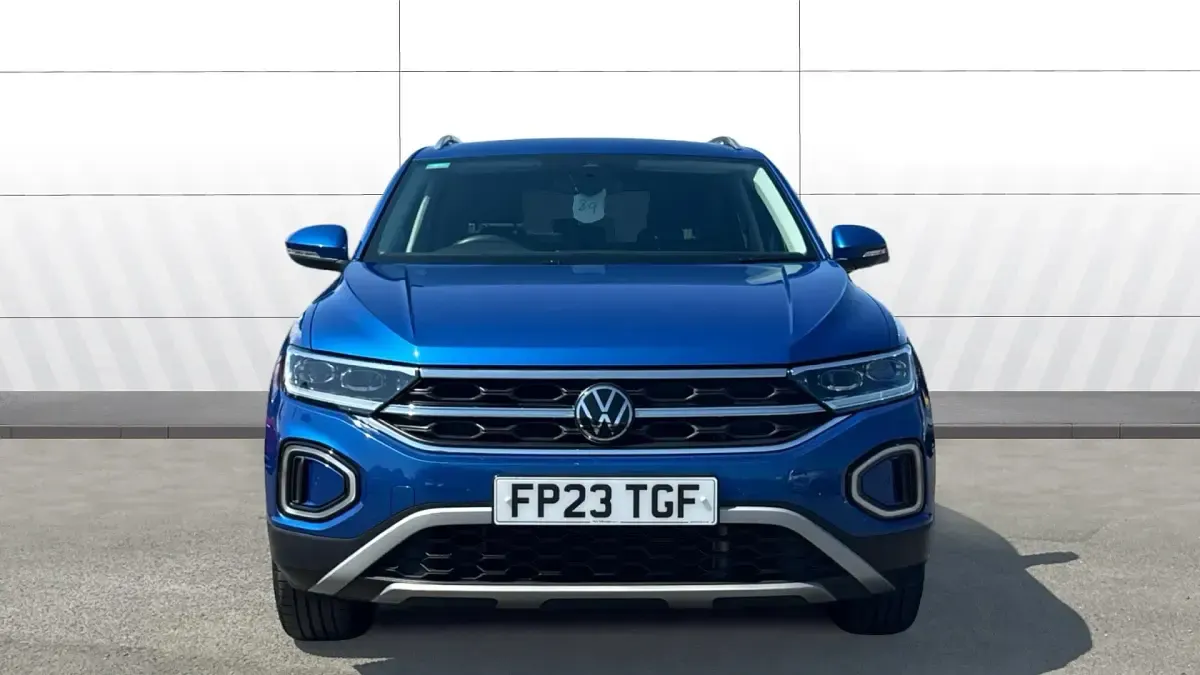 Used VW T-Roc Style 150 HP (110 kW) 2023 Blue SUV