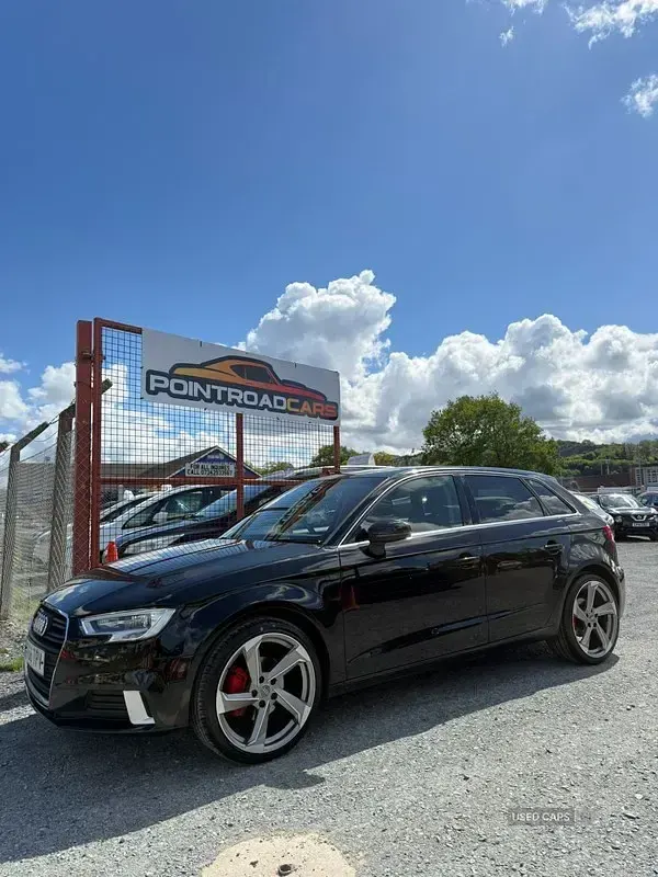 Usado Audi A3 Sport 150 HP (110 kW) 2017 Preto Citadino