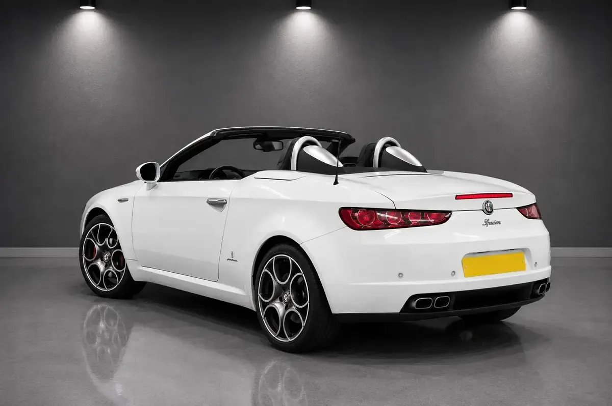Used Alfa Romeo Spider Super 200 HP (147 kW) 2010 White Cabriolet