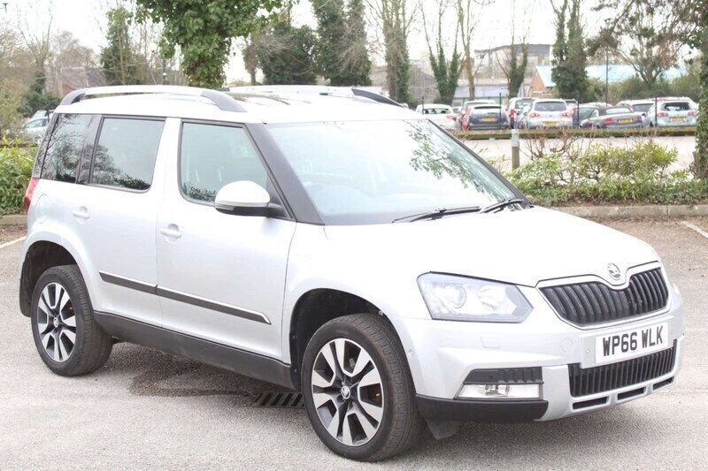 Silver Used 2016 Skoda Yeti Outdoor LAURIN & KLEMENT SUV | £7,990 (Super price) - Image 1/4