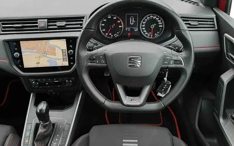 Used Seat Arona FR 116 HP (85 kW) 2019 Red SUV