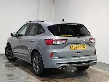 Używany Ford Kuga ST-Line 150 KM (110 kW) 2022 Srebrny SUV
