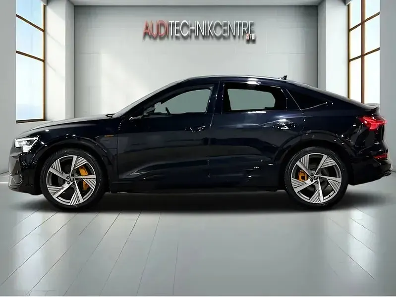 Used Audi e-tron Comfort 300 kW (408 HP) 2022 Black SUV
