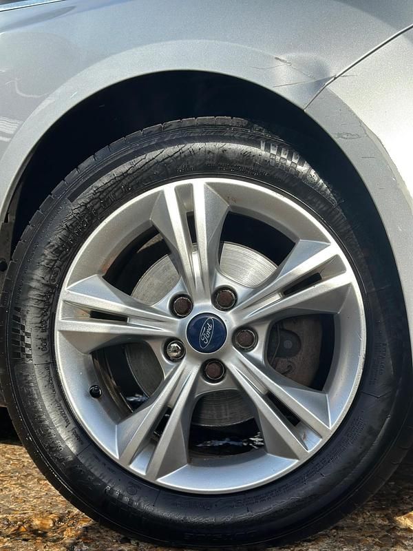 Used Ford Focus Zetec 2012 Silver Hatchback