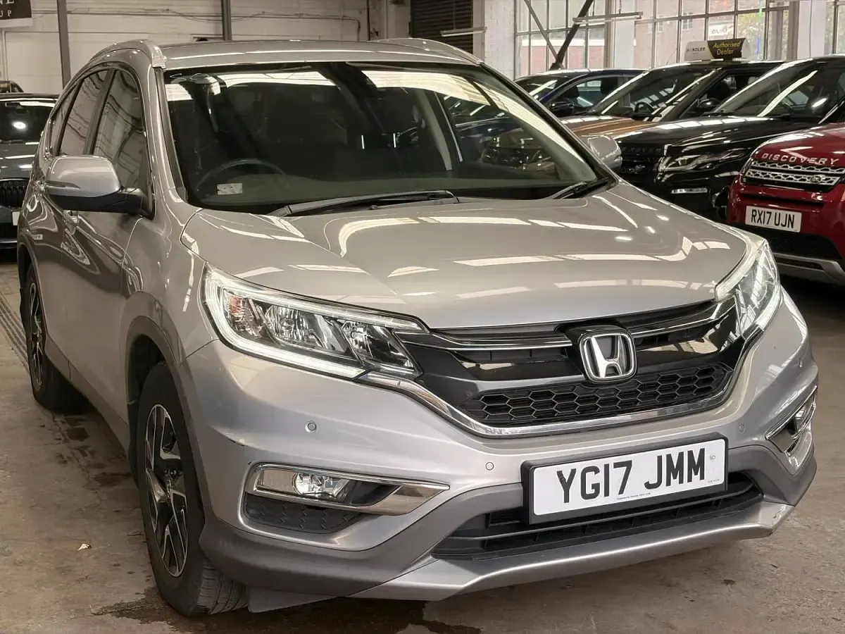 Used Honda CR-V SE Plus 118 HP (86 kW) 2017 Silver SUV